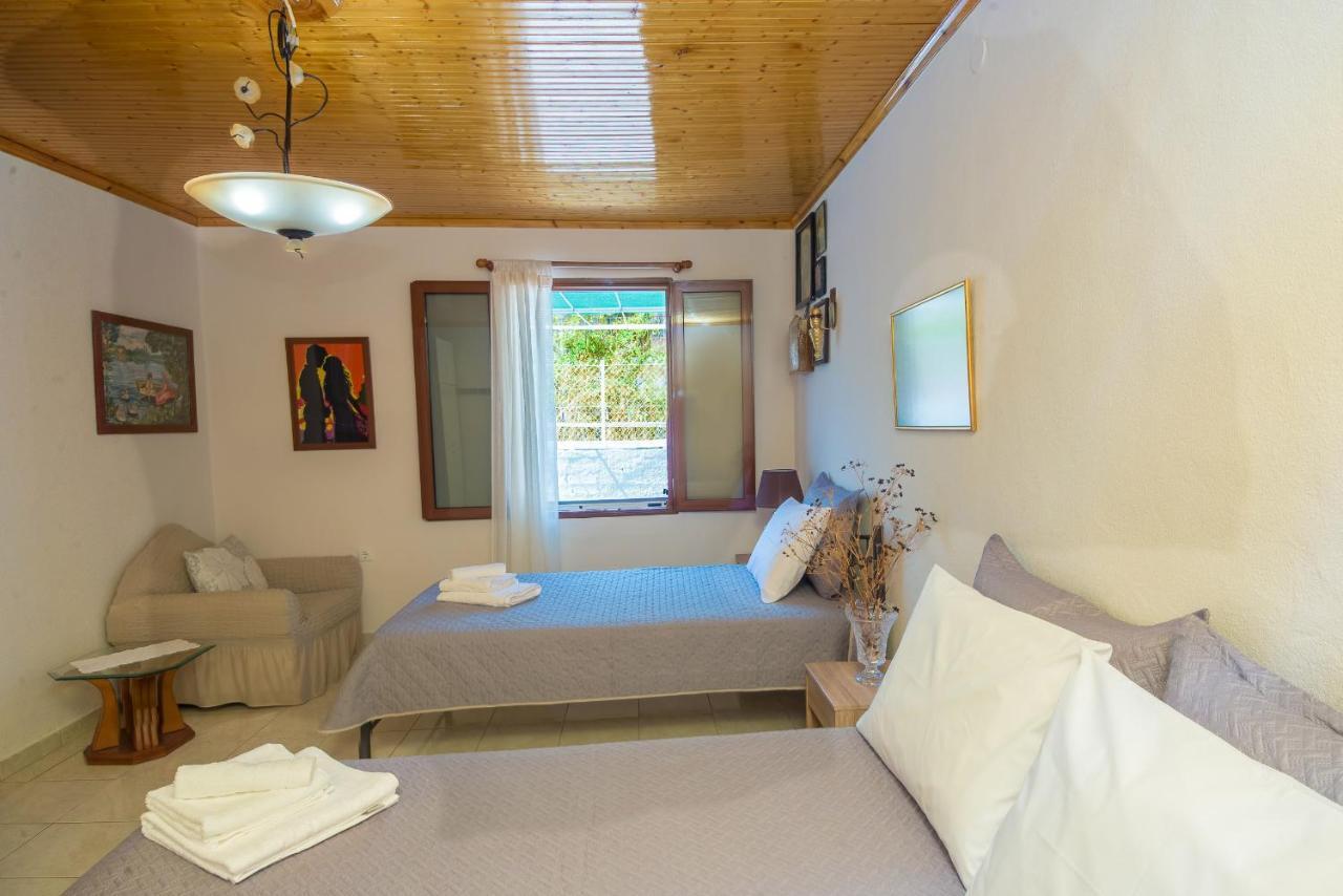 Argiris Kefalonia Traditional Cottage Dhavgáta エクステリア 写真