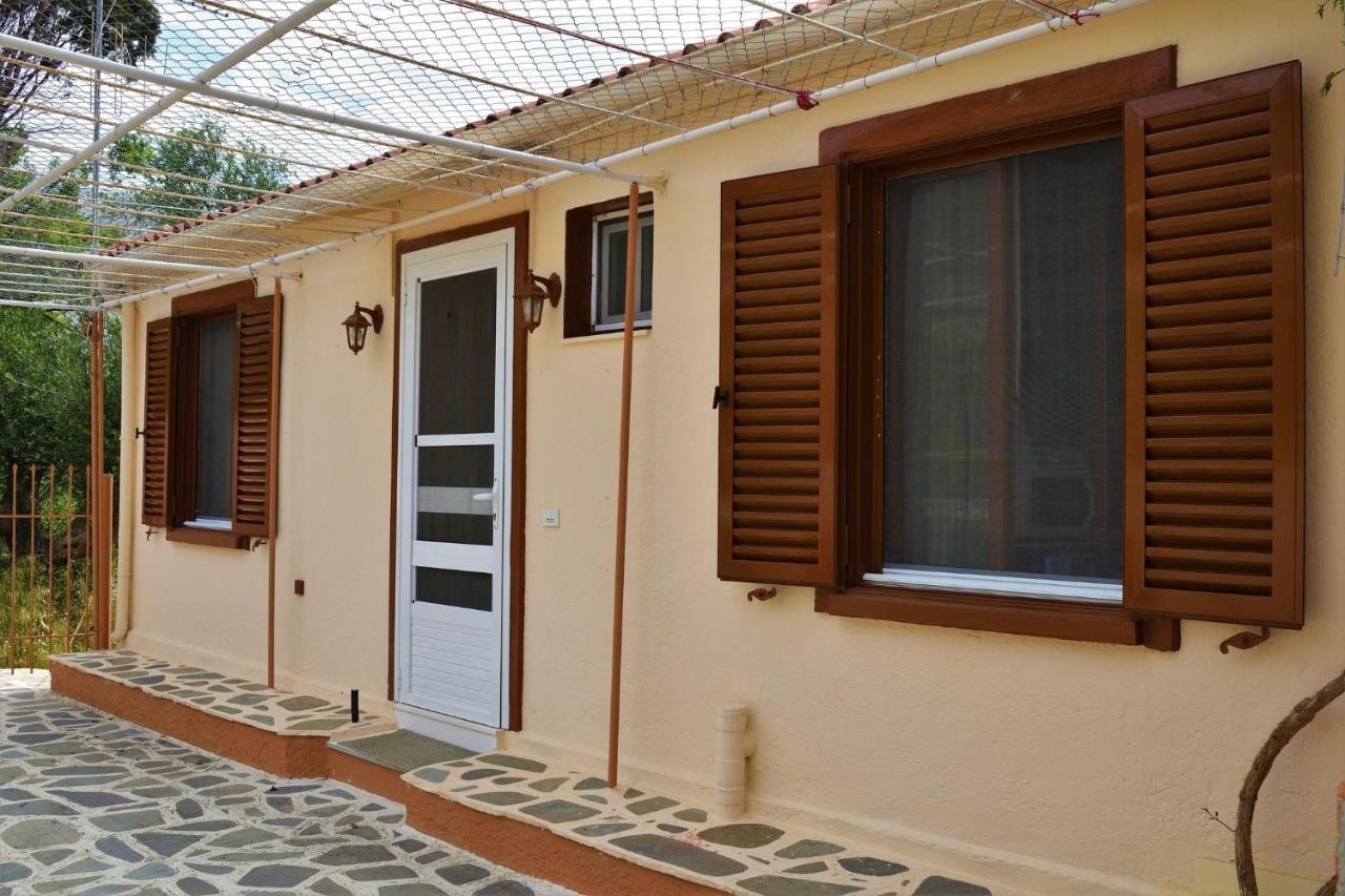 Argiris Kefalonia Traditional Cottage Dhavgáta エクステリア 写真